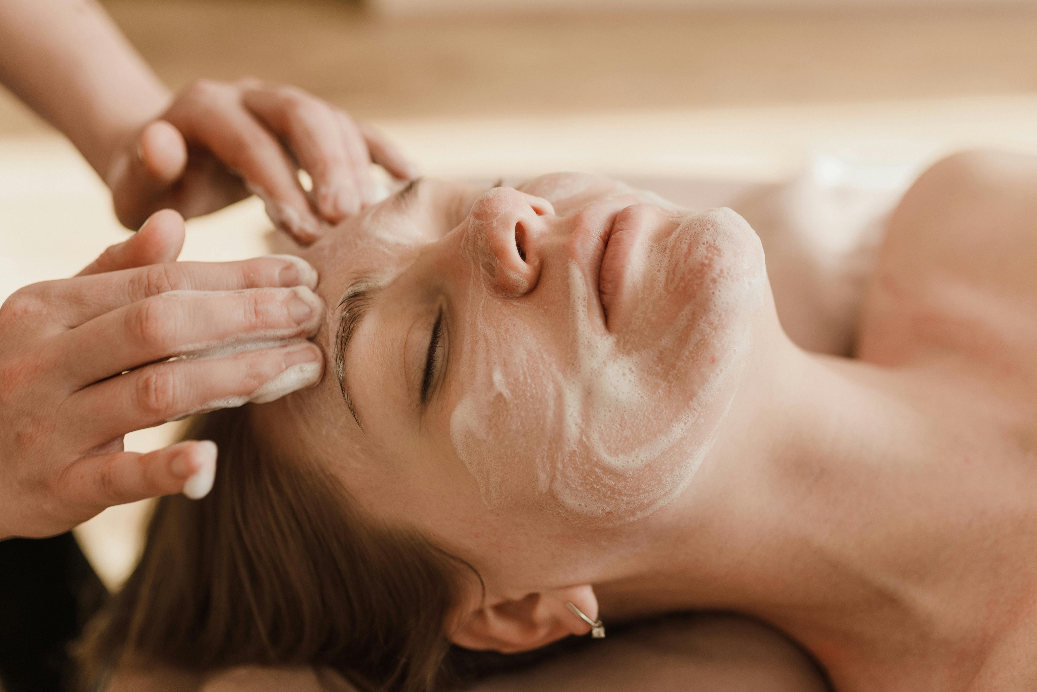Facial Steaming + SBLA: A Smart Prep Combo for Firmer, Brighter Skin