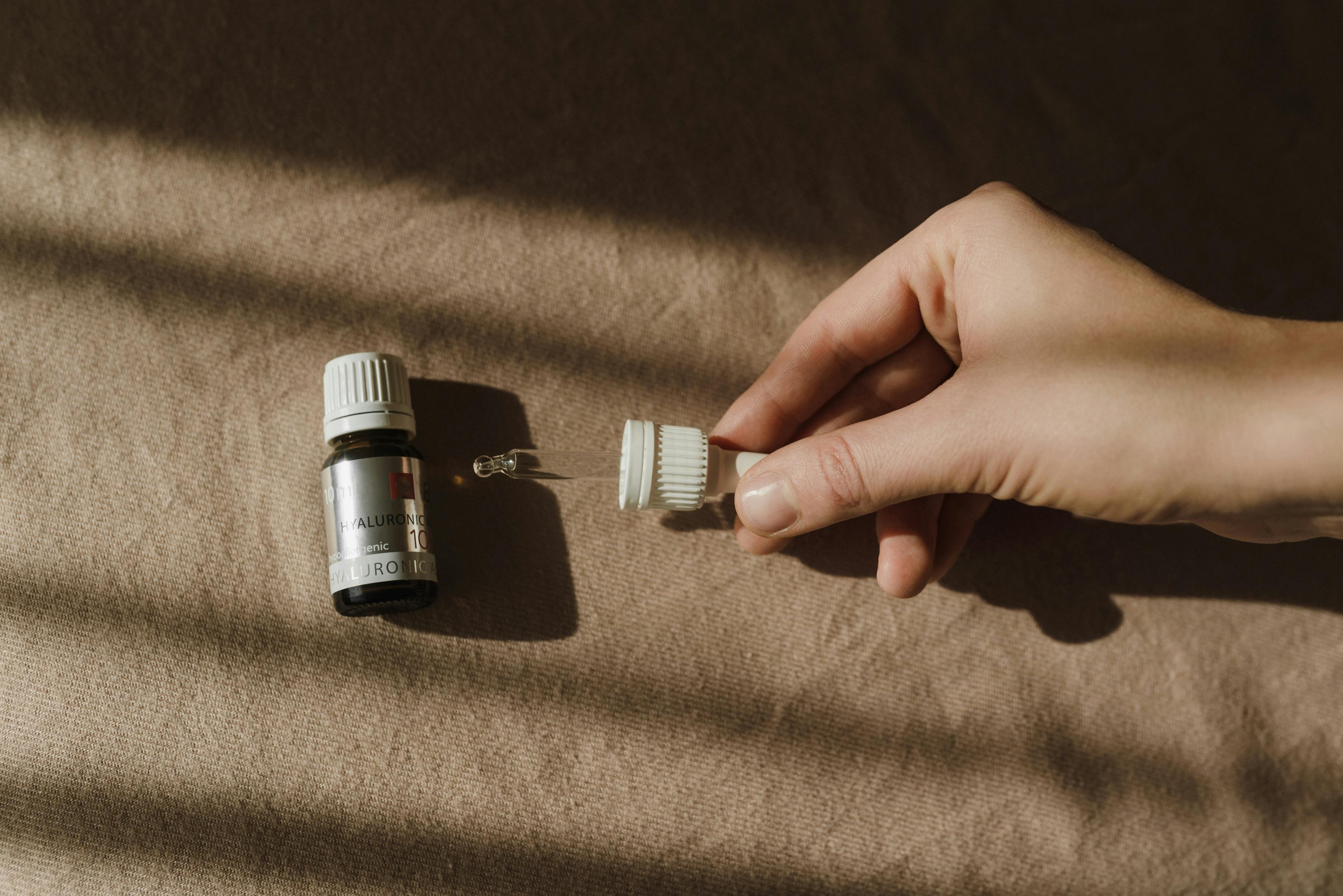 Hyaluronic Acid + SBLA: How to Layer for Long-Lasting Hydration and Firmness