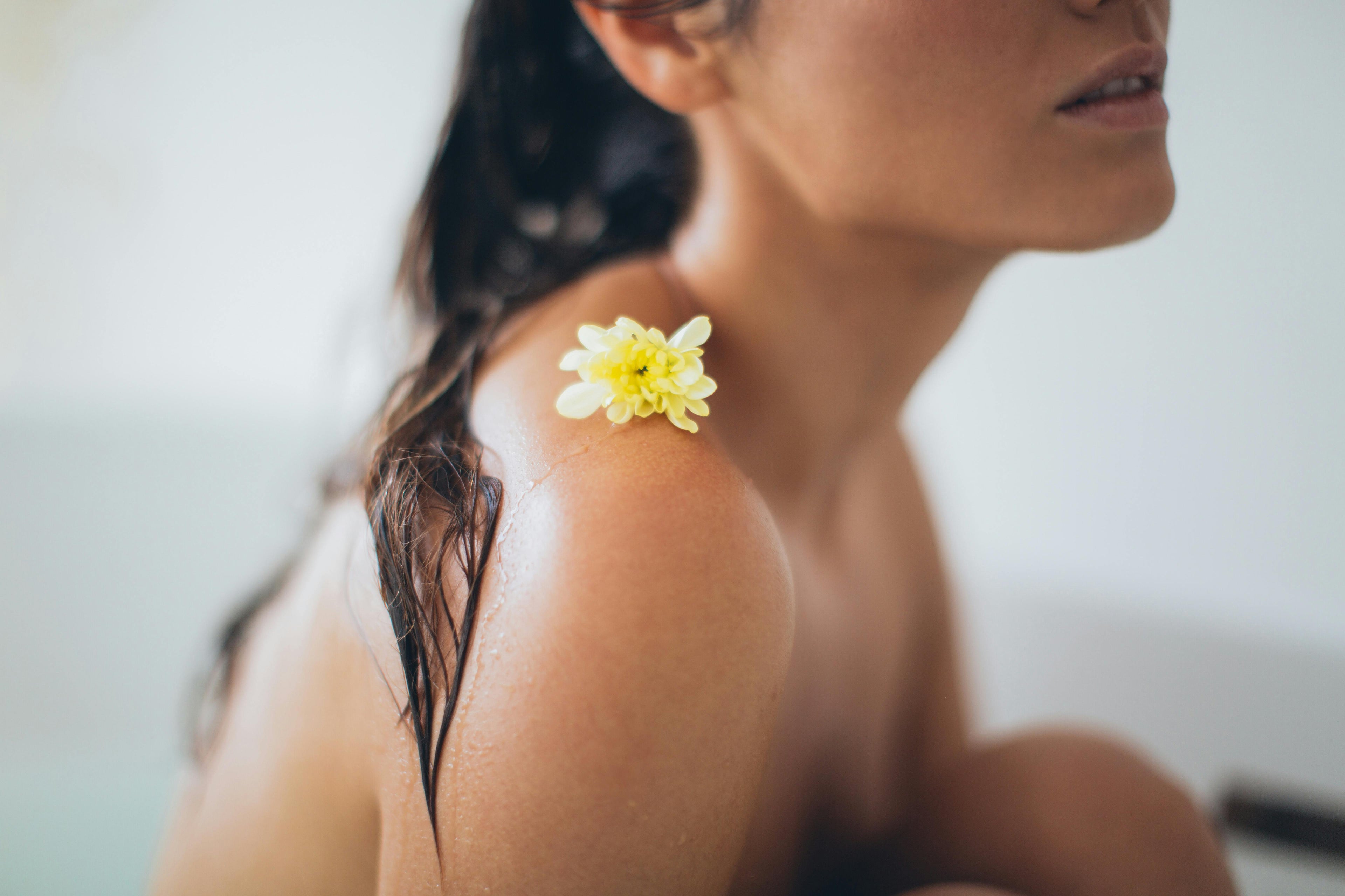 How to Prevent and Soothe Ingrown Hairs With SBLA’s Skincare Strategy
