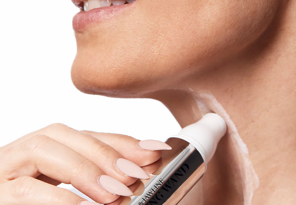 The Best Neck Sculpting Tools of 2026: A Clinical Buying Guide for Targeted Rejuvenation