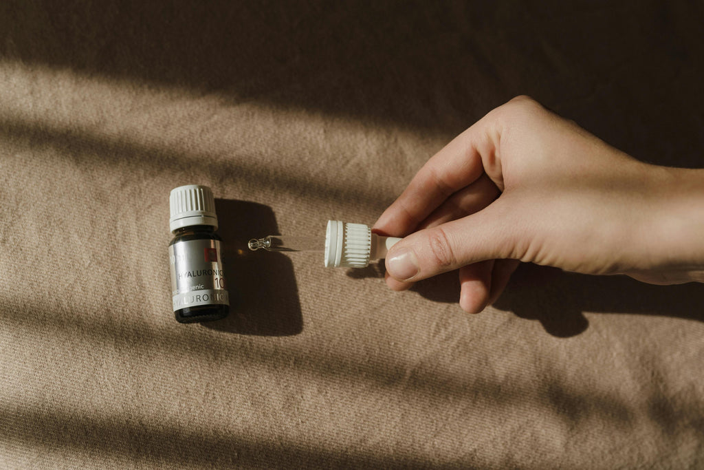 Hyaluronic Acid + SBLA: How to Layer for Long-Lasting Hydration and Firmness